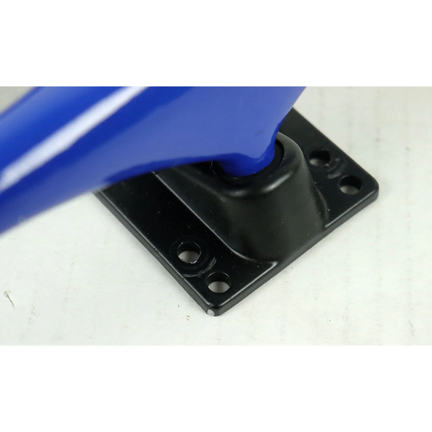 Blem Havoc Skateboard Trucks 5.25 Hangar (8.25" Axle) Blue (Missing Hardware) - Image 3