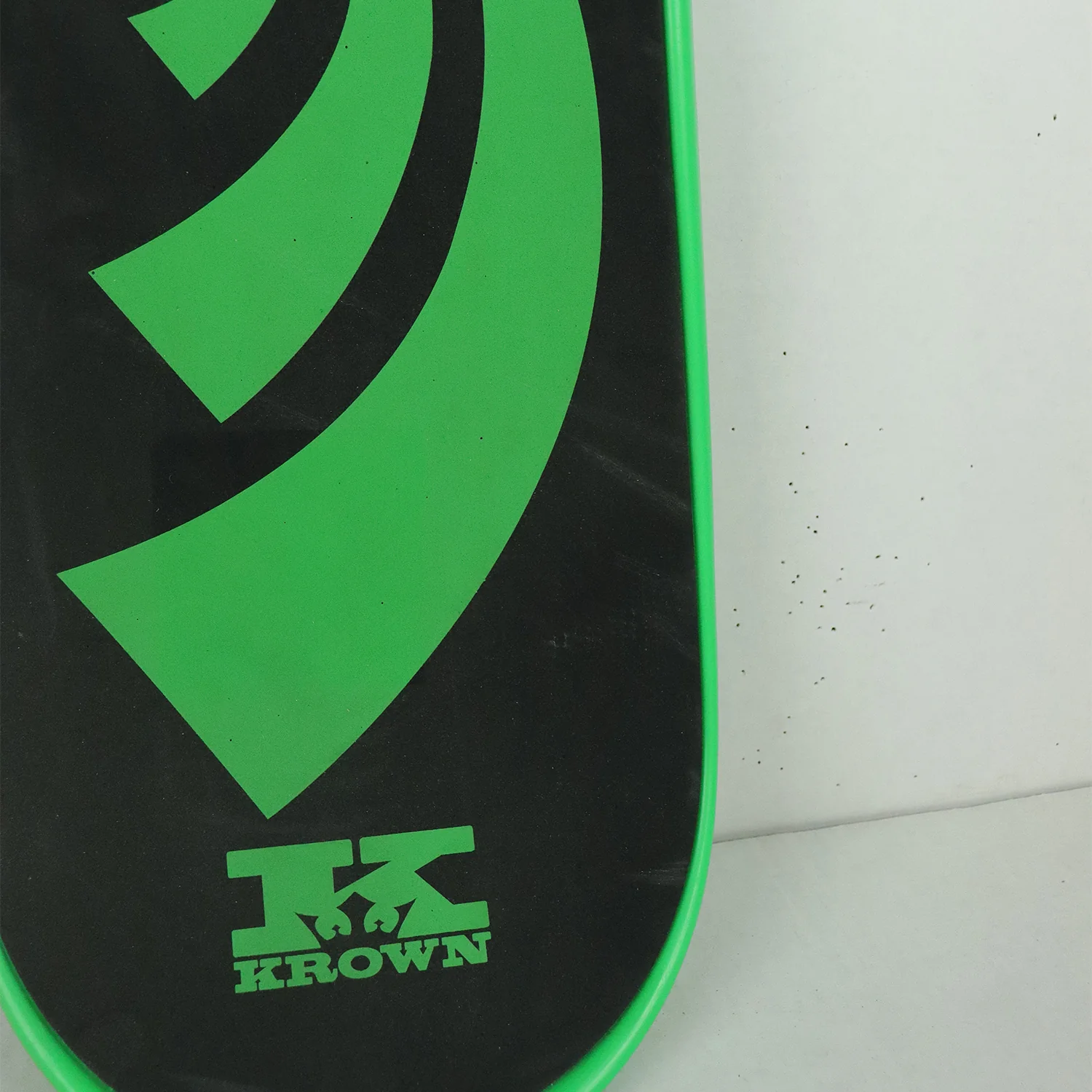 Blem Krown Snowskate 9" x 32" Carve Green Snow Skate - Image 3
