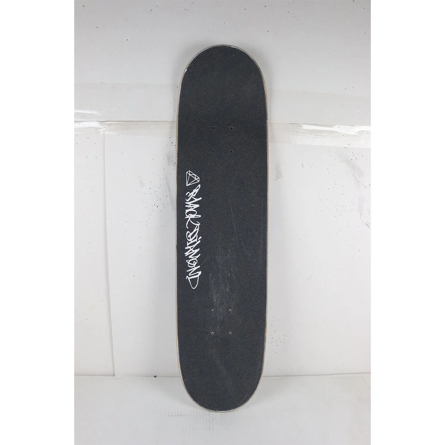 Blem Santa Cruz Skateboard Deck Screaming Hand White 8.25" x 31.8" with Grip - Image 2