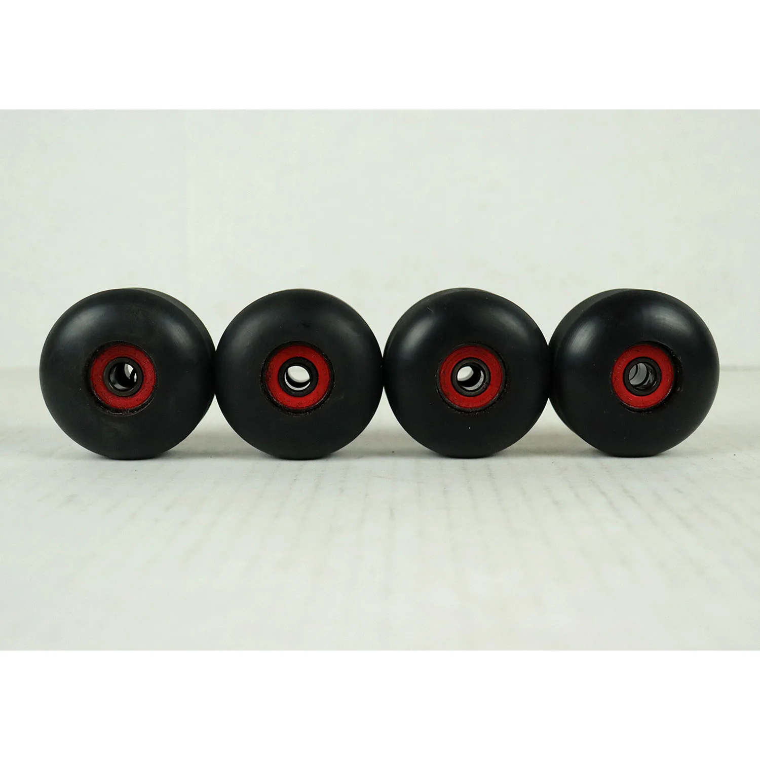 Blem Skateboard Wheels 52mm x 32mm Black 97A with Bearings