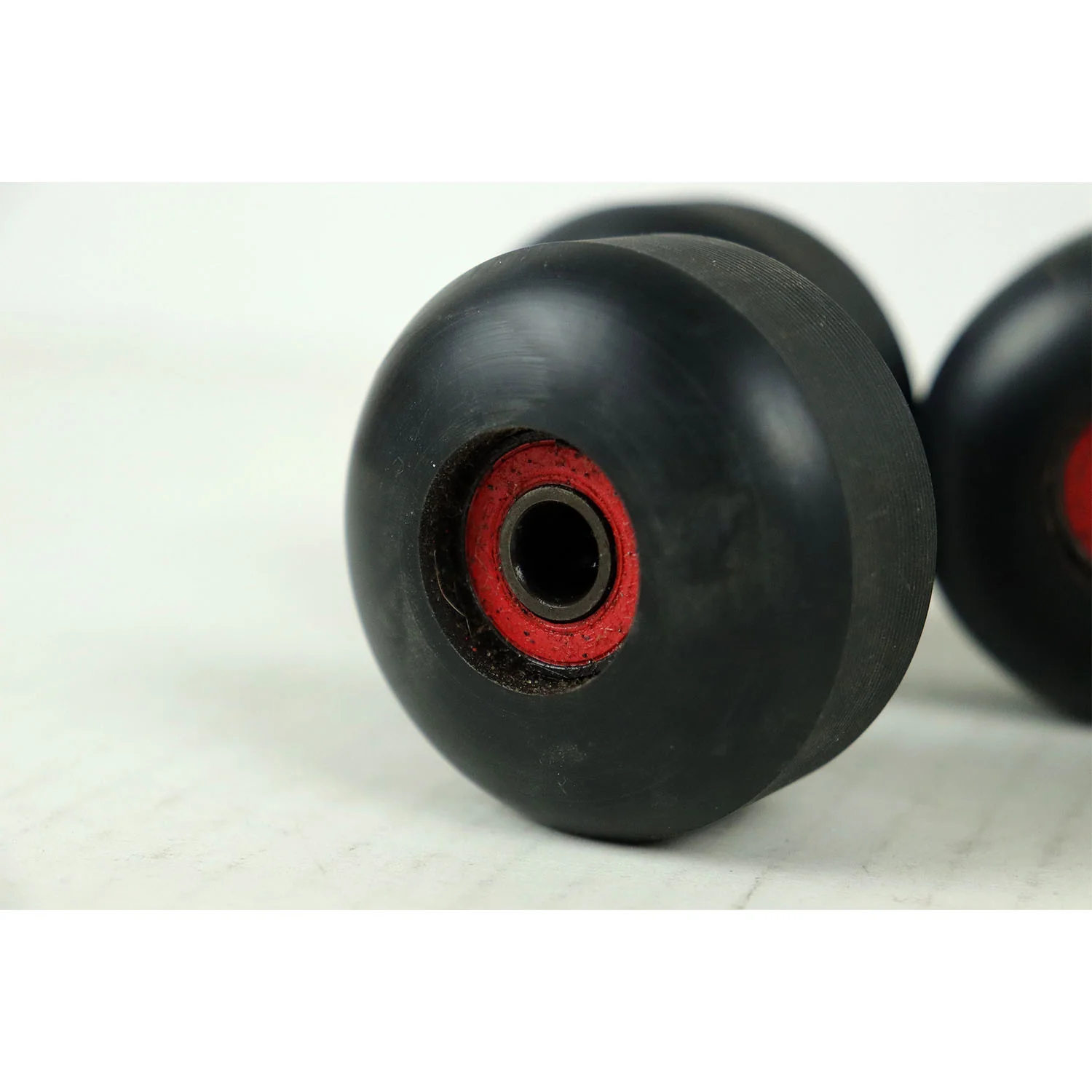 Blem Skateboard Wheels 52mm x 32mm Black 97A with Bearings - Image 2