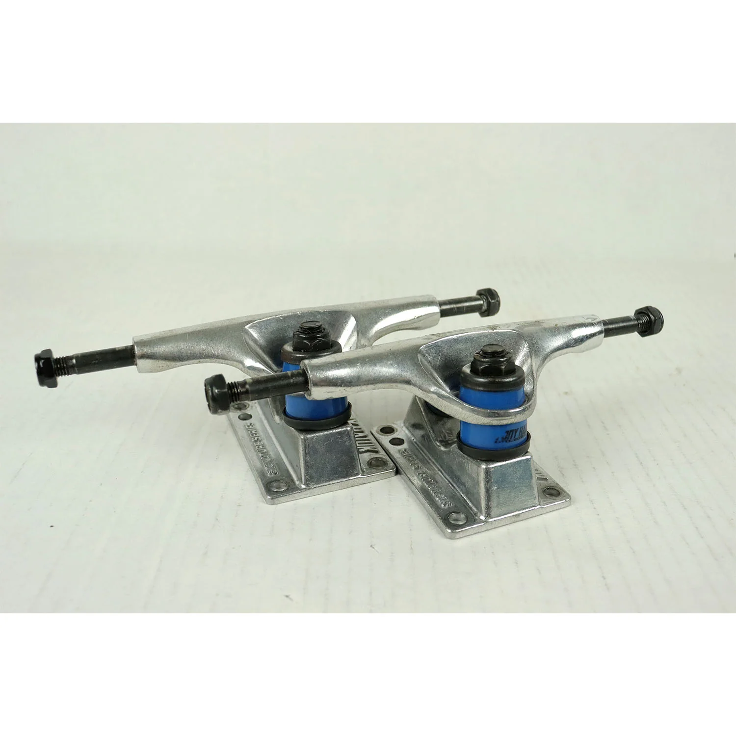 Blem Tony Hawk Skateboard Trucks Silver 5.0 (Pair)