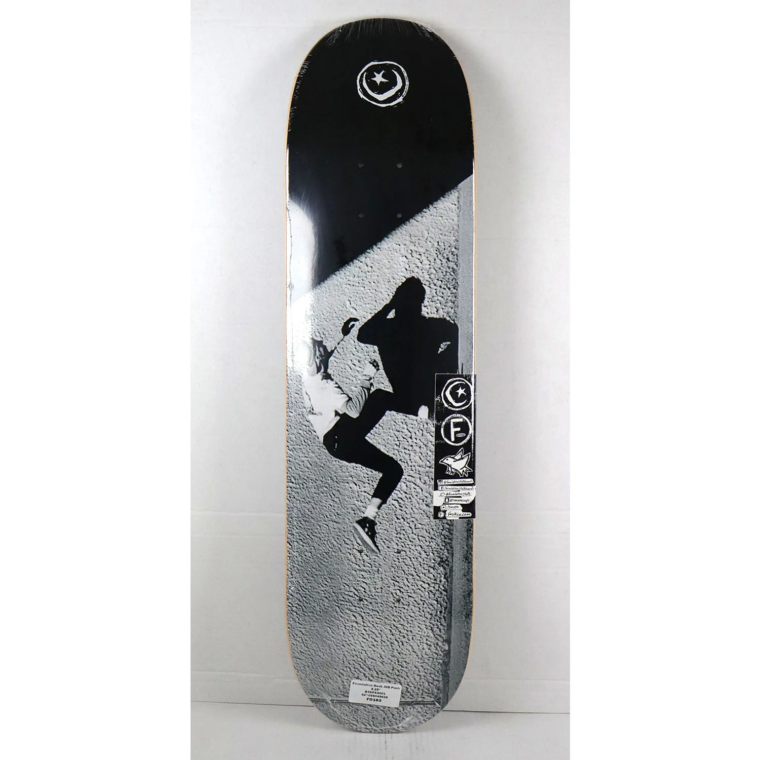 Foundation Skateboard Complete JGB Push 8.25" x 32" - Image 2