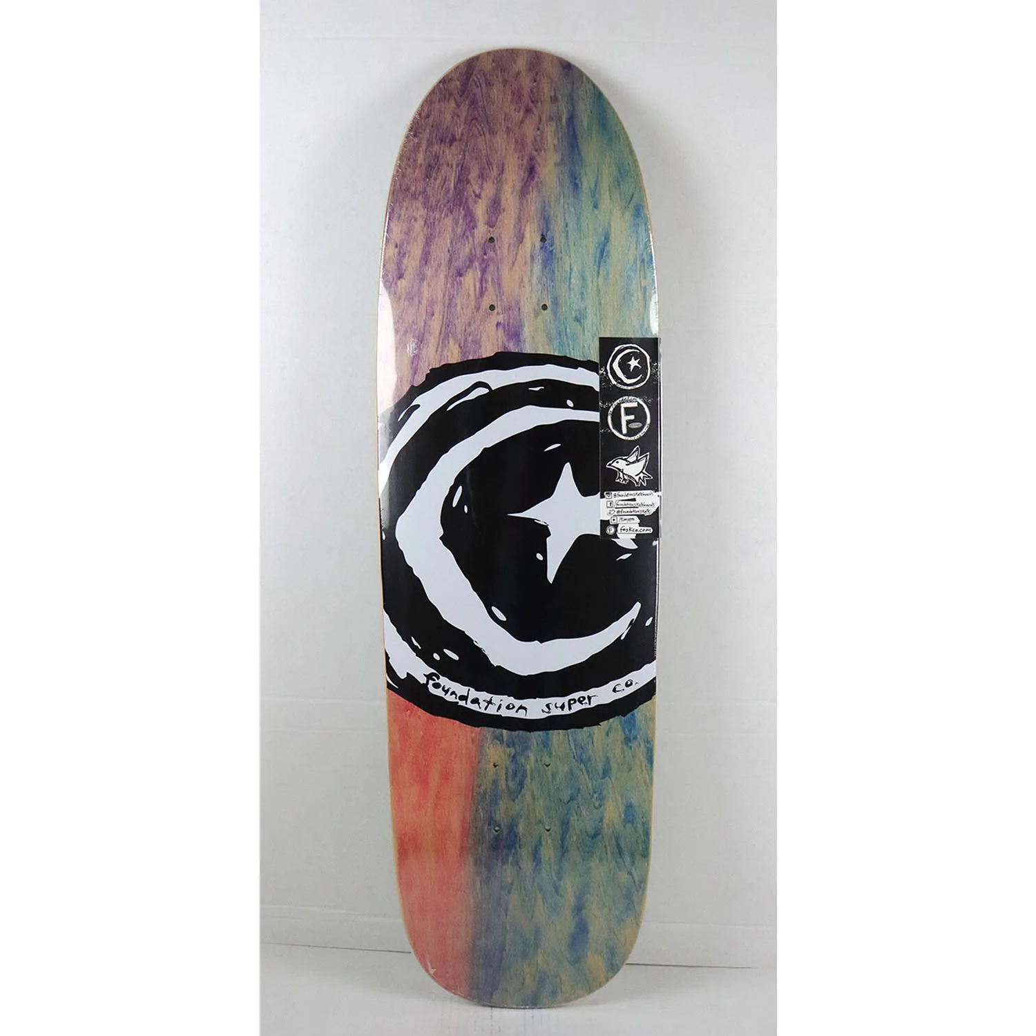 Foundation Skateboard Complete Star and Moon Dyed Shape 9.0" x 32" - Image 2