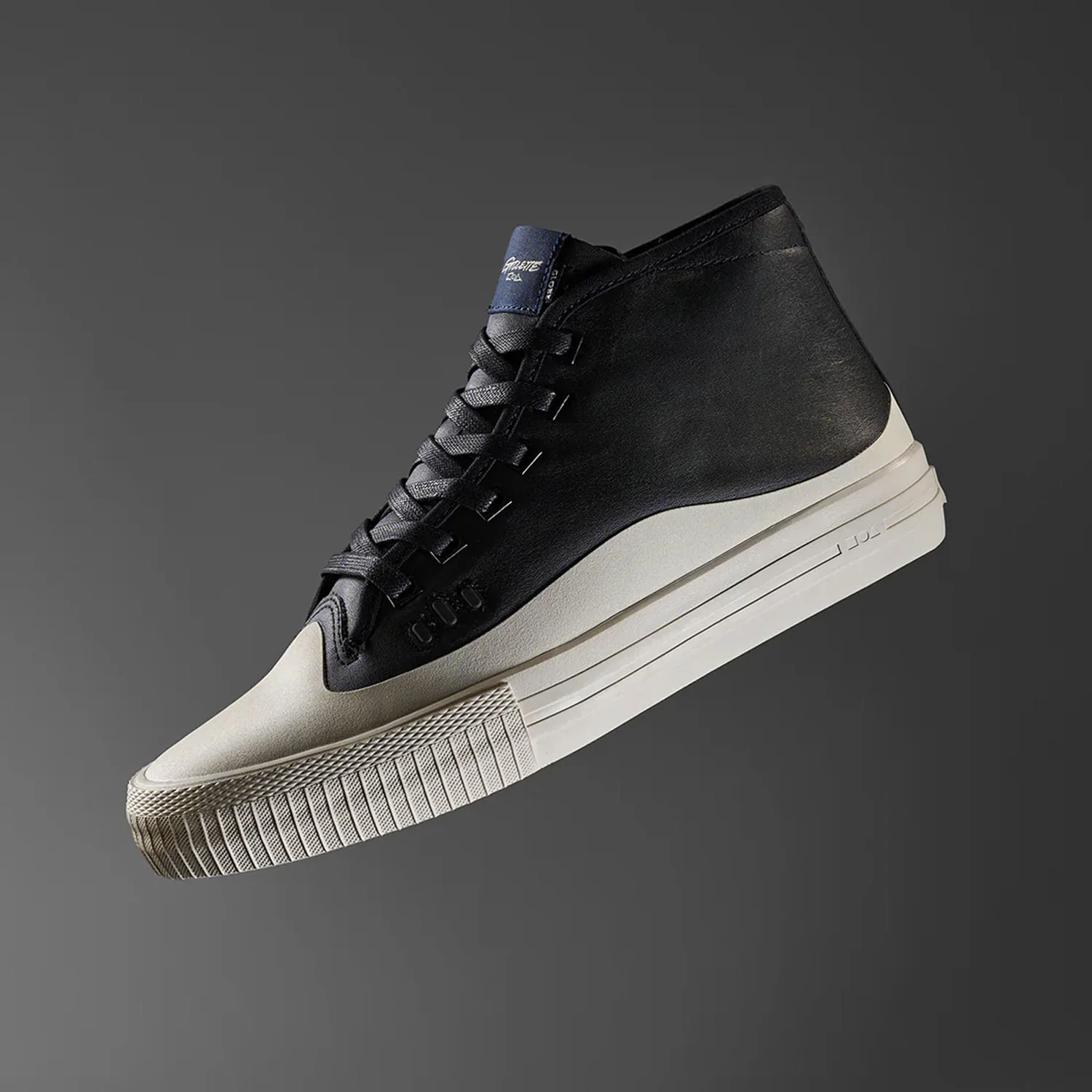 Globe Skateboard Shoes Gillette Mid Black Leather - Image 4