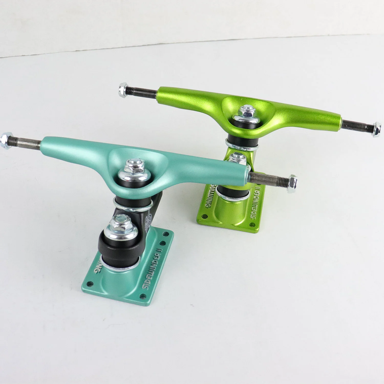 Gullwing Sidewinder Longboard Trucks Mismatched Set 10" Axle Green / Blue
