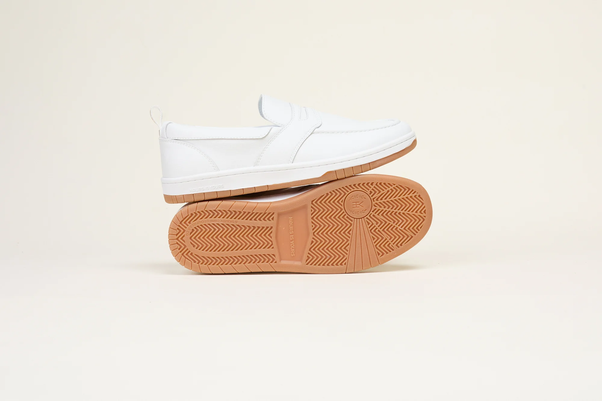 Hours is Yours Skateboard Shoes Cohiba SL90 White/Gum - Image 4