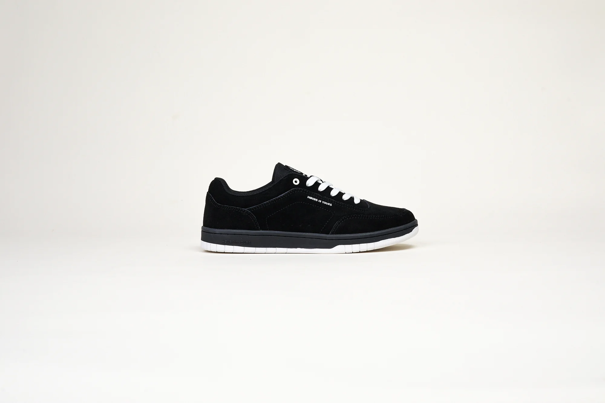 Hours is Yours Skateboard Shoes Herman 3 Black/White - Image 4