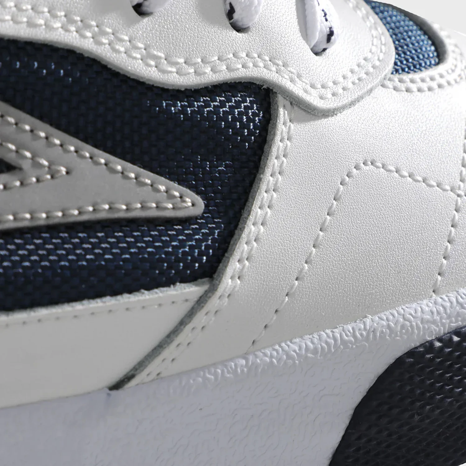 Lakai Skateboard Shoes Cambridge White Leather Reflective Navy - Image 5