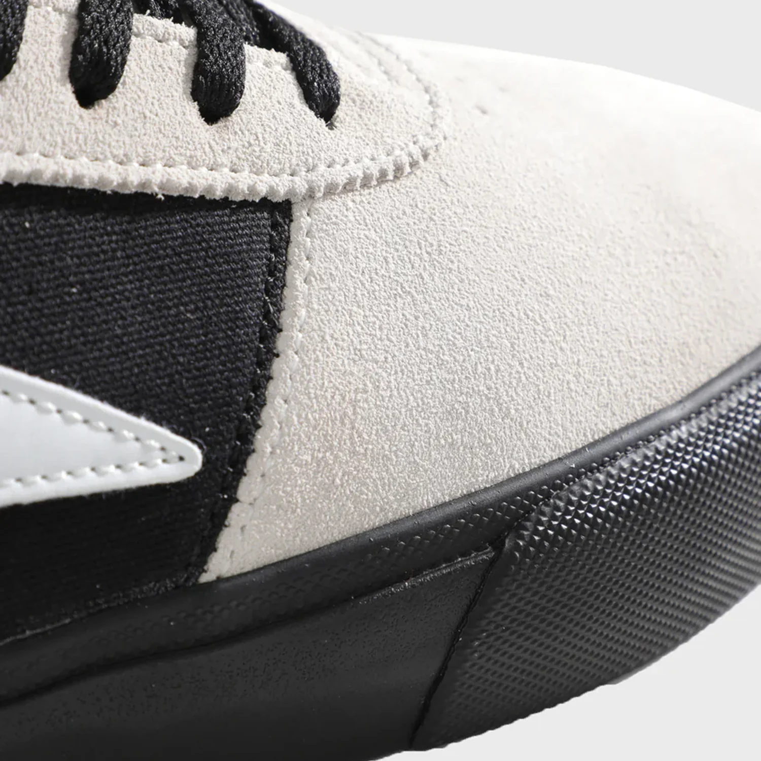 Lakai Skateboard Shoes Manchester White Suede Black Black - Image 5