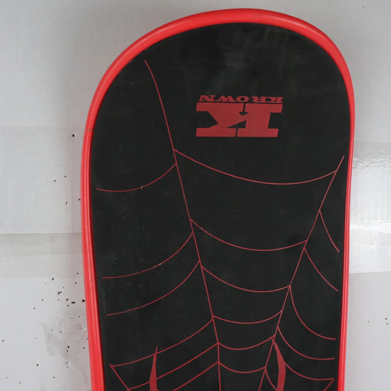 Lightly Used Krown Snowskate 9" x 32" Spider Red - Image 2