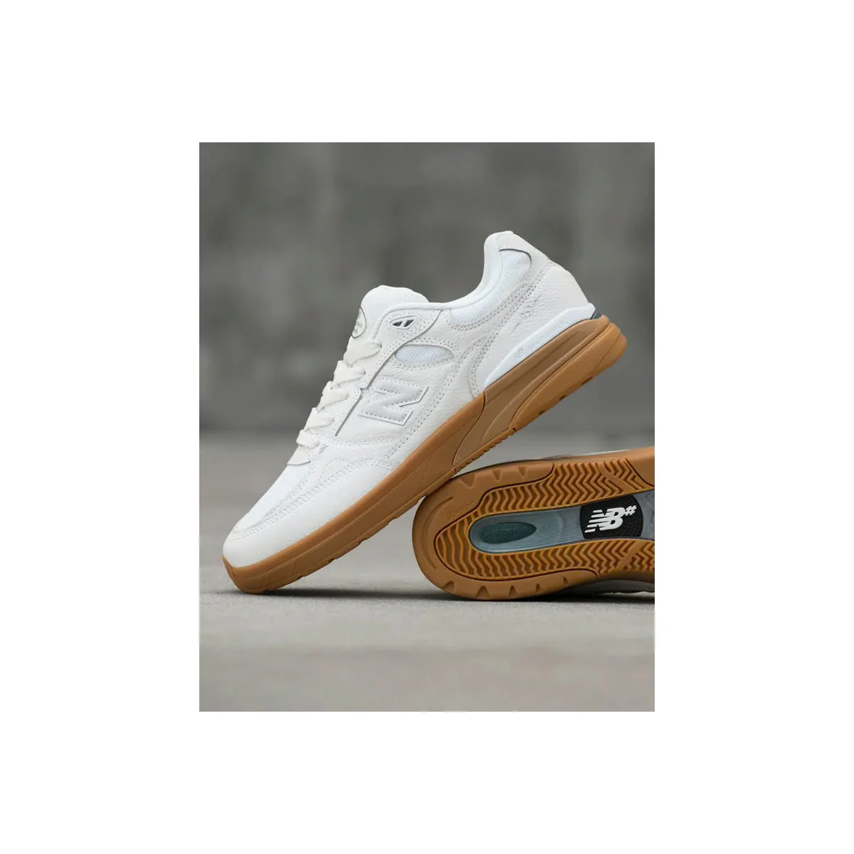 New Balance Numeric Skateboard Shoes Andrew Reynolds 933 White/Gum - Image 3