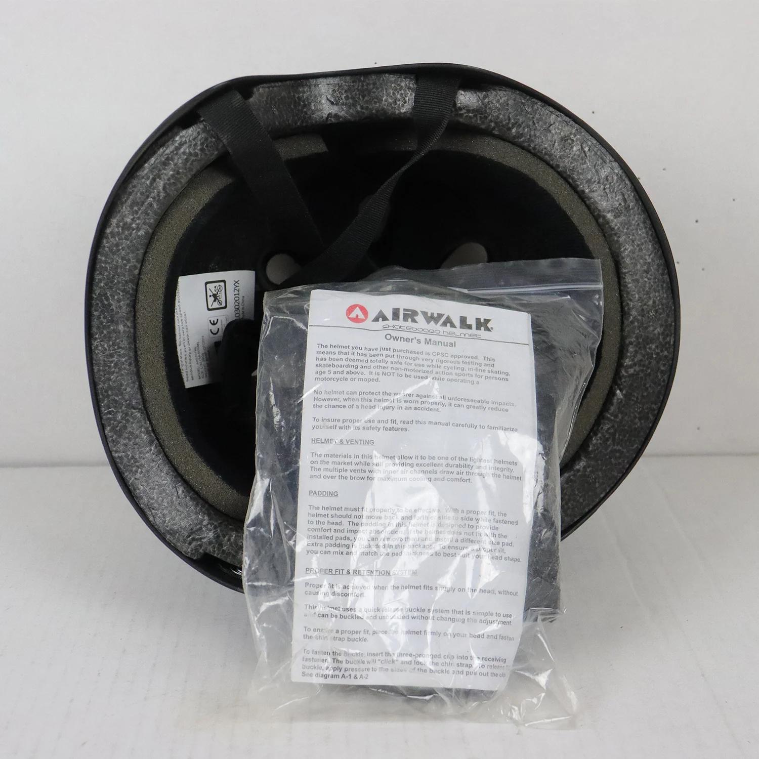 Out of Box Airwalk Helmet  Black Adult OSFA - Image 4