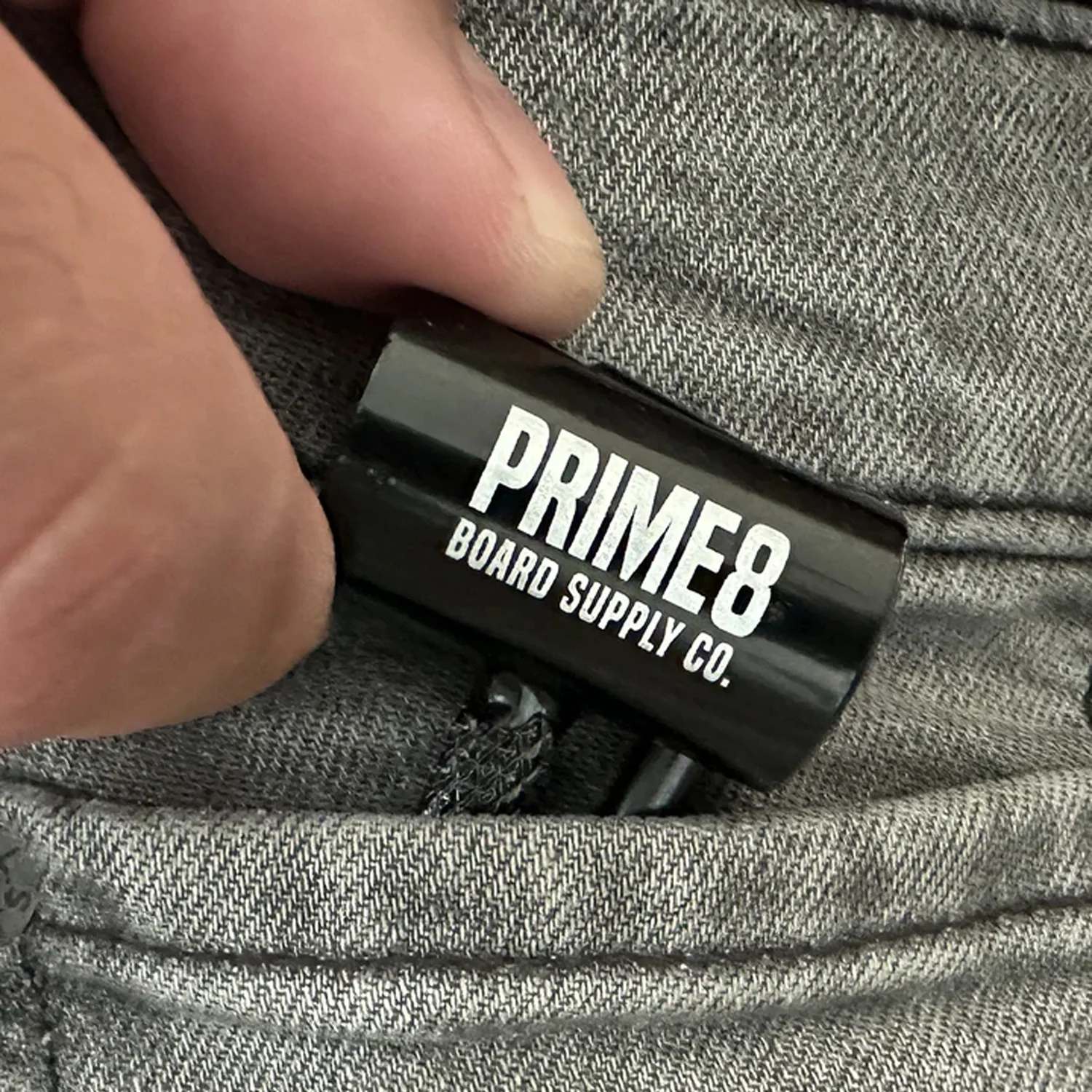 Prime8 Skateboard Tool Coin Pocket Sized - Black - Image 3