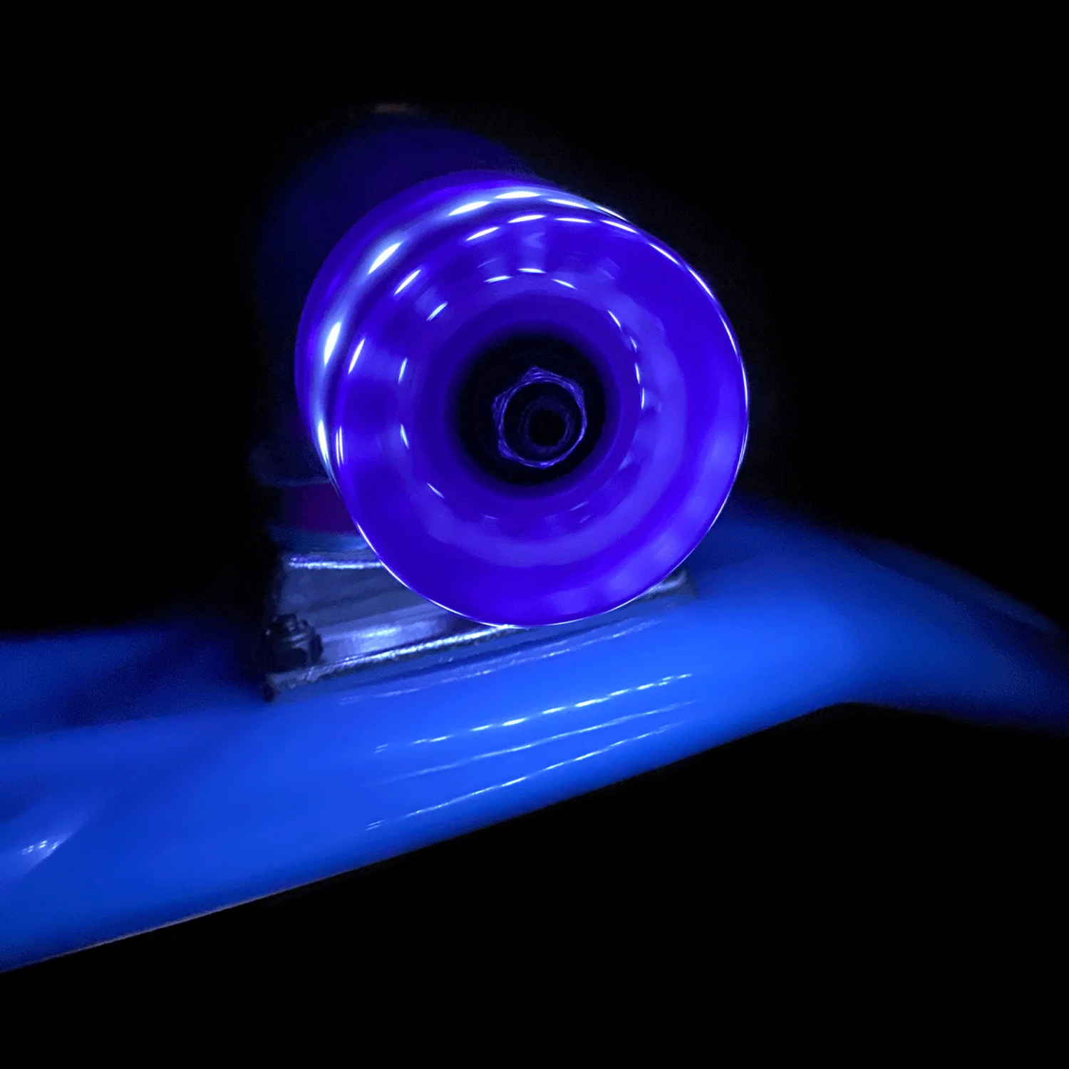 Street Surfing Plastic Cruiser Beach Board Glow Blue - Image 5